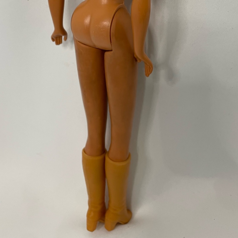 VTG early 1970s Malibu Barbie (w/ boots) - Picture 6 of 14